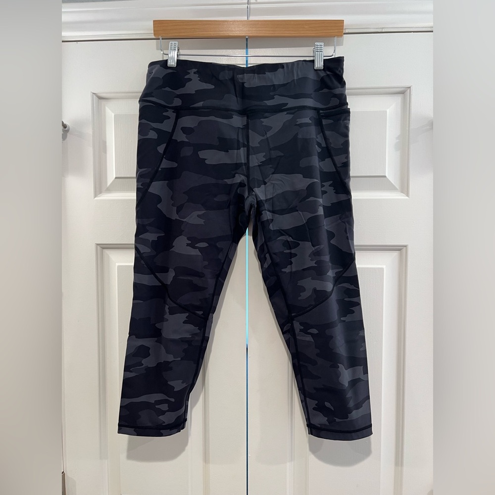 Sweaty Betty Power Capri Leggings